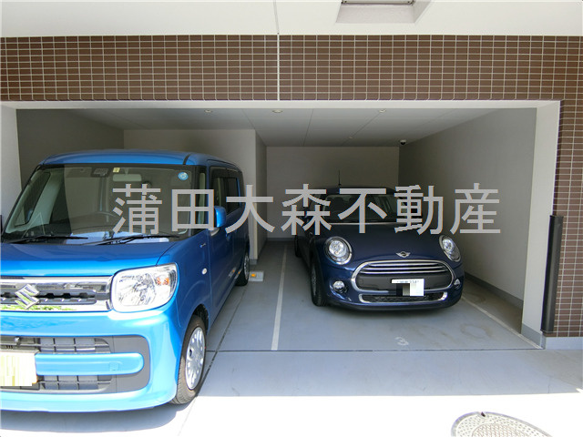 ステージグランデ蒲田Ⅱの駐車場