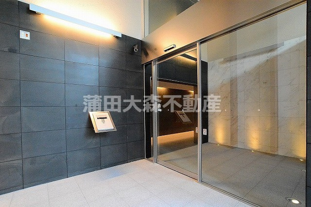 ステージグランデ蒲田Ⅱのエントランス|防犯カメラTVモニター付オートロック宅配BOXメールBOX管理人室　エントランス