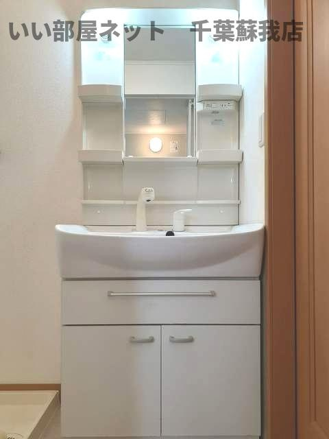 メゾン参番館の洗面所|使いやすい洗面所です