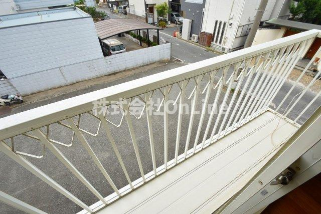 【バルコニー】