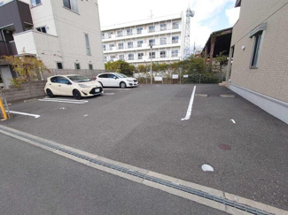 【駐車場】