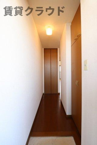 サンラルゴの玄関|明るい玄関です