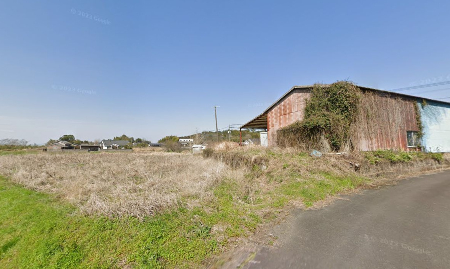 都城市山之口町富吉の倉庫の外観