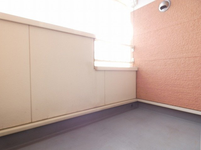 サンライト若松　Ⅱのバルコニー|落ち着いた時間を過ごせるバルコニーです