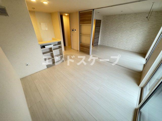 グランテラス高井の居間・リビング|高崎、前橋エリアのお部屋探しはエンドスケープまで！お客様の理想お聞かせ下さい♪