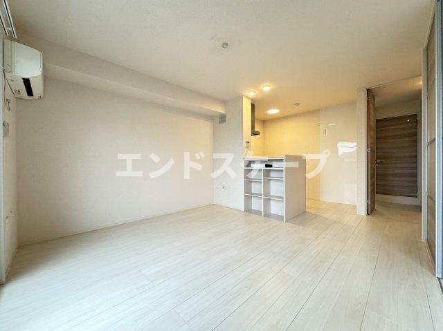 グランテラス高井の居間・リビング|高崎、前橋エリアのお部屋探しはエンドスケープまで！お客様の理想お聞かせ下さい♪