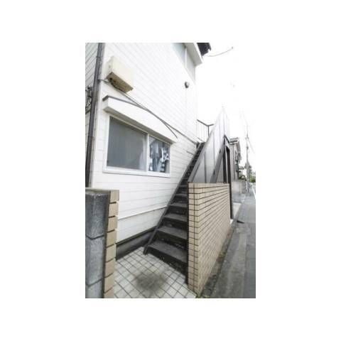 メグミコーポのエントランス