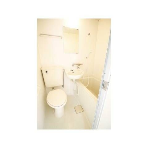 メグミコーポの玄関