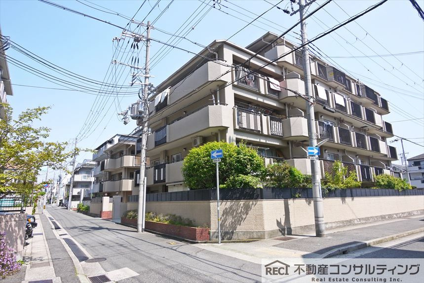 甲南第6東灘ハイムの外観