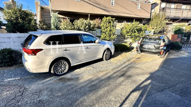ハイツＭＯＲＩの駐車場