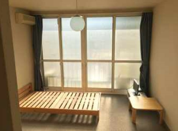 レオパレスフォーリスの洋室