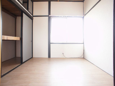 【子供部屋】 | 御成橋一丁目貸家 | お部屋が広く使える充実収納付きです♪
