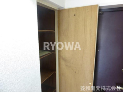 【収納】 | ルーブル新宿 | 掲載の写真は退去前の写真となります。