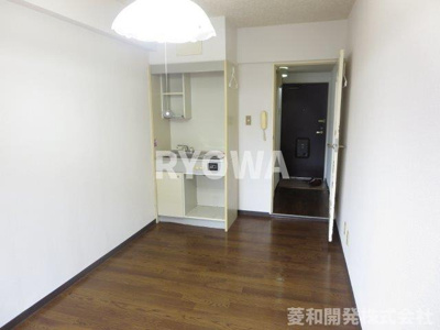 【洋室】 | ルーブル新宿 | 掲載の写真は退去前の写真となります。
