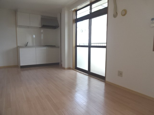 アリエンデ加茂の洋室