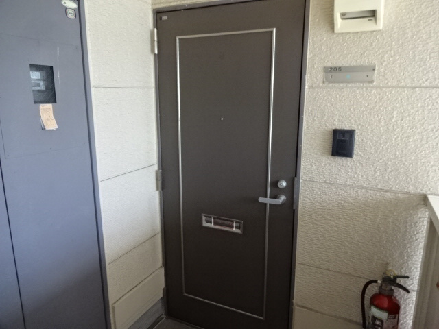 アリエンデ加茂のエントランス