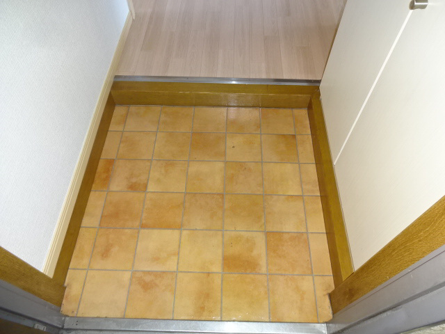 アリエンデ加茂の玄関