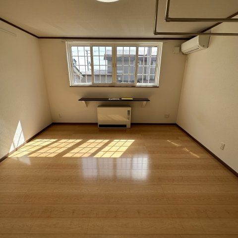 エル・フォーチュナーの居間・リビング