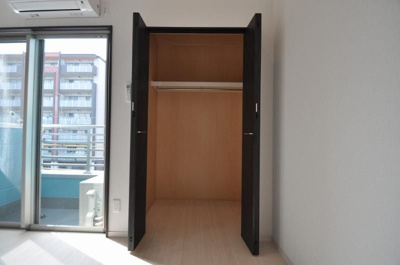 【収納】 | イル・グラッツィア大橋駅前Ⅰ | 別号室の写真になります。現況優先。