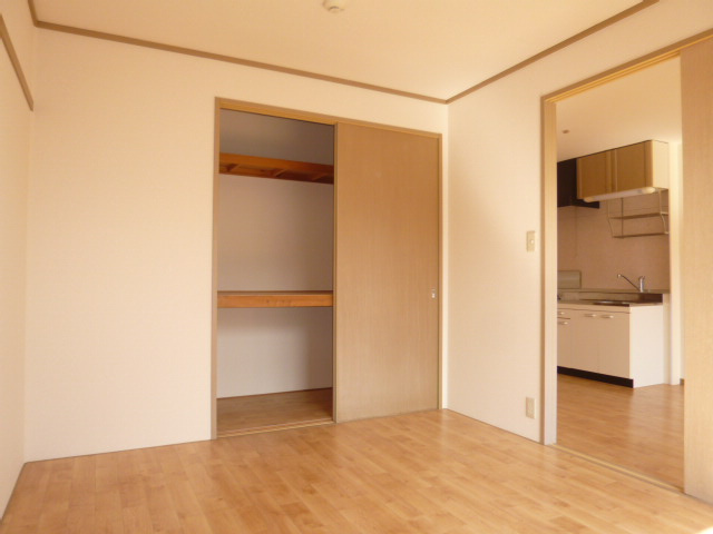 レイモンドサンヴィレッジＡの洋室