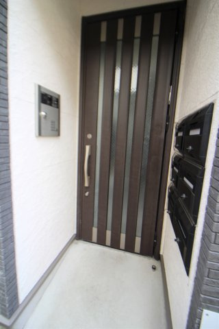 LuXe国分寺のエントランス