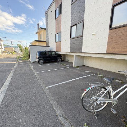 プリマベーラ高砂の駐車場