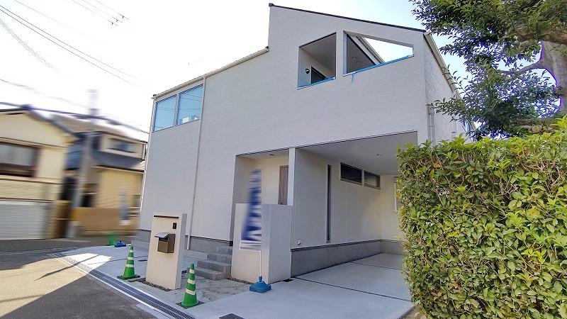箕面市桜ケ丘３丁目の新築一戸建の外観