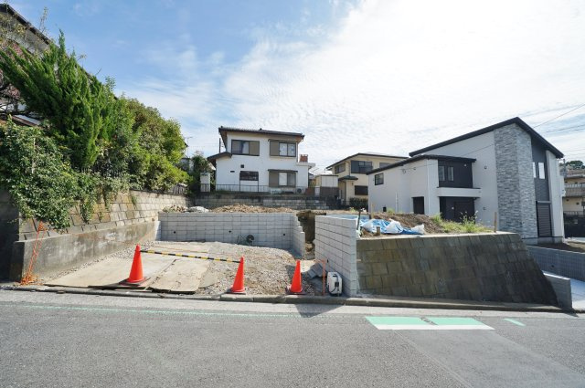 【横浜市保土ヶ谷区新桜ヶ丘１丁目58-3新築戸建て】★仲介手数料無料★（藤塚小学校・橘中学校）の外観