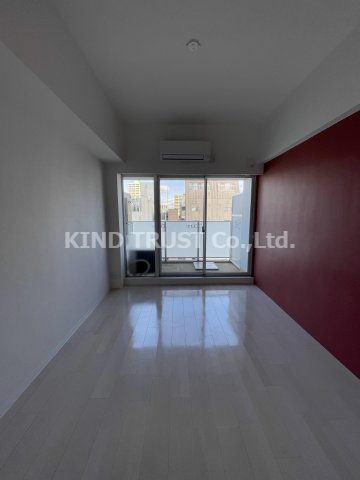 Luce Minamimorimachi（ルーチェ南森町）の居間・リビング|使いやすい居間です