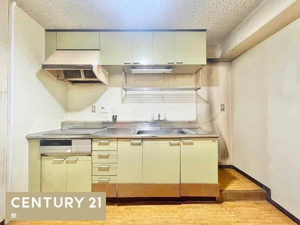 グランドハイツ和歌川のキッチン|【キッチン】
お掃除らくらくのIHクッキングヒーター！