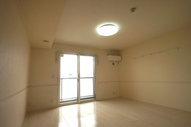 ＴＨＥ　ＦＩＲＳＴ　　刈谷市の賃貸ならクラスホーム刈谷店の居間・リビング