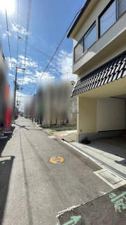 【前面道路含む現地写真】