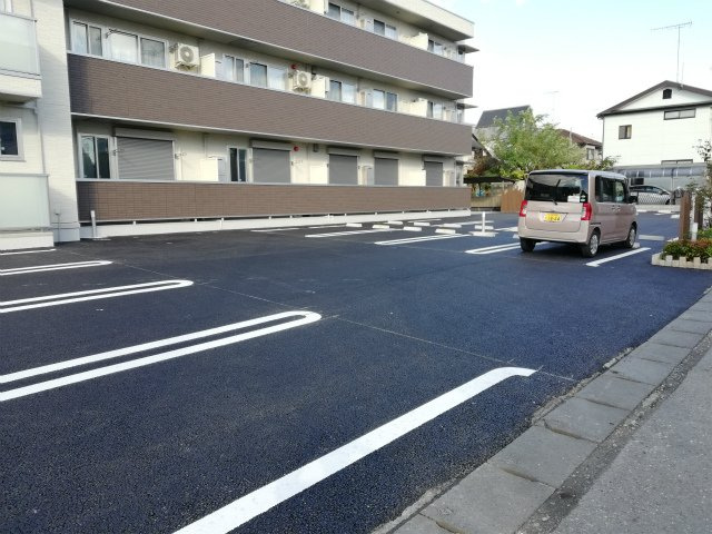カーサ　ソレアーダの駐車場