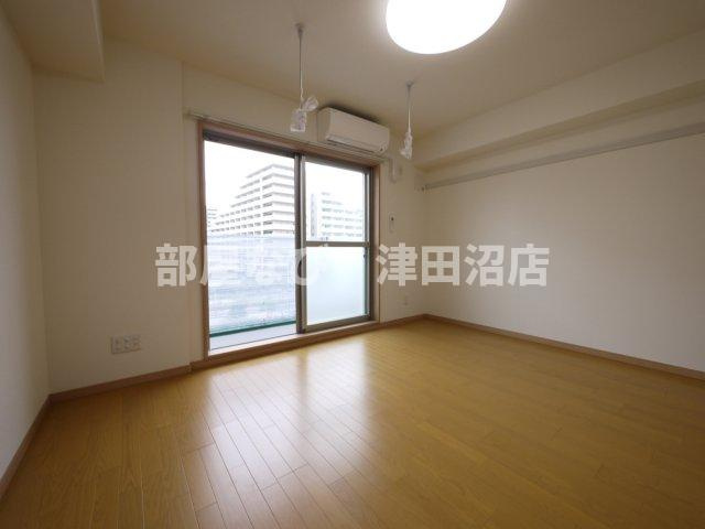 レオ四拾五番館の展望|大きな窓でお部屋が明るくなります