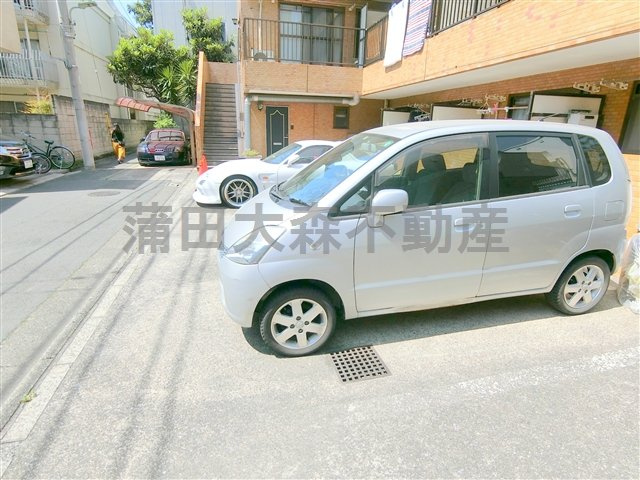 マスターズ大森西の駐車場|平置き駐車場　空き状況はお問合せ下さい。