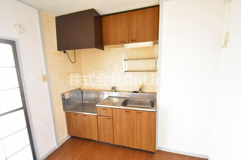 八尾市東山本町３丁目の賃貸マンションのキッチン