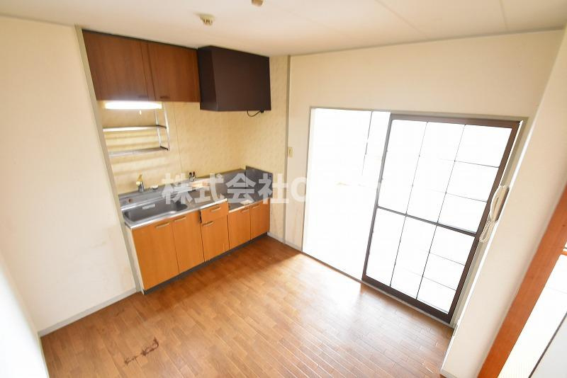 八尾市東山本町３丁目の賃貸マンションの居間・リビング