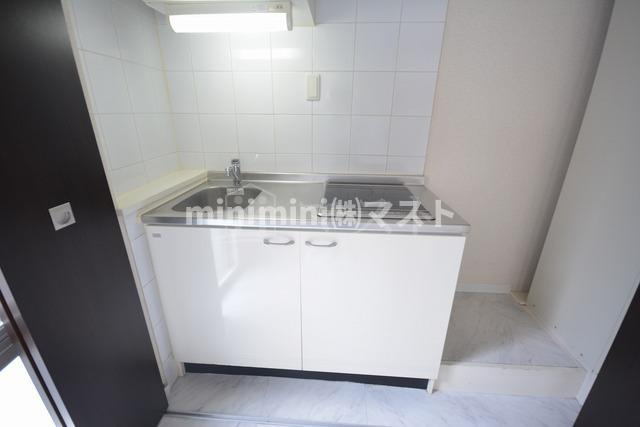 トゥリオーニEBISUのキッチン