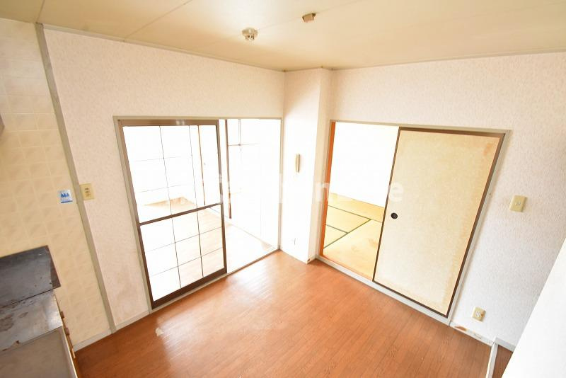八尾市東山本町３丁目の賃貸マンションの居間・リビング