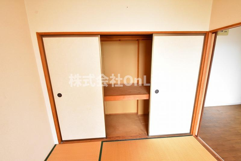 八尾市東山本町３丁目の賃貸マンションの収納
