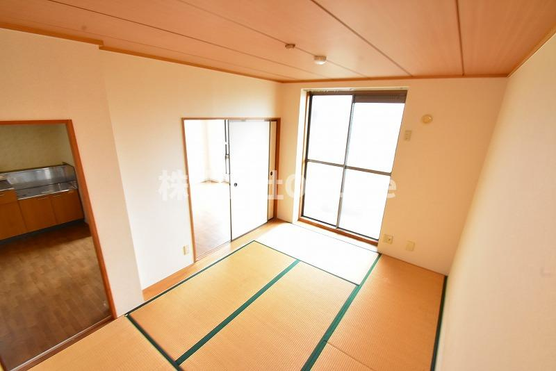 八尾市東山本町３丁目の賃貸マンションの寝室