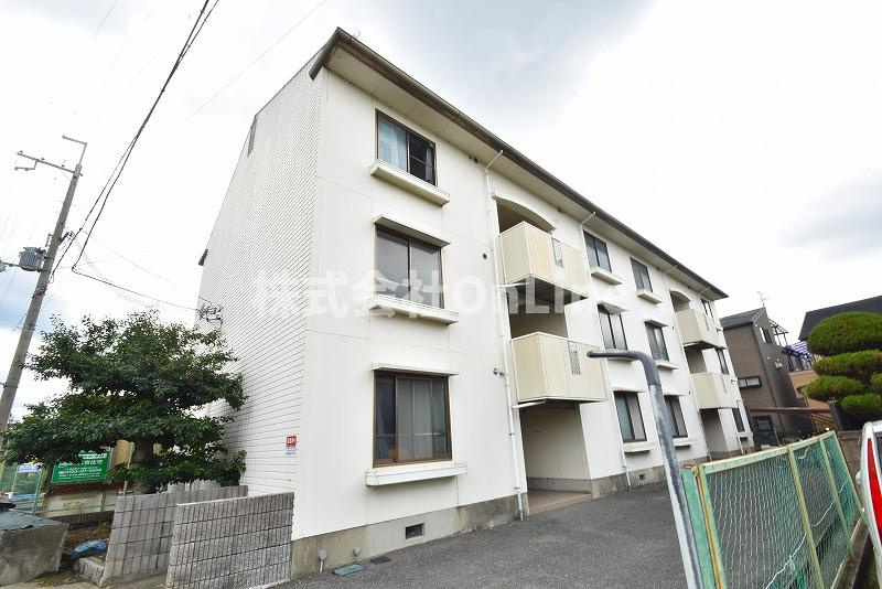 八尾市東山本町３丁目の賃貸マンションの外観