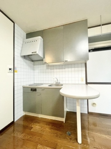 清水ハイツのキッチン|使いやすいキッチンです