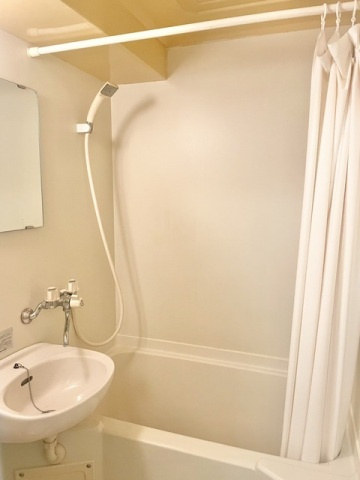 清水ハイツの浴室|きれいなお風呂です