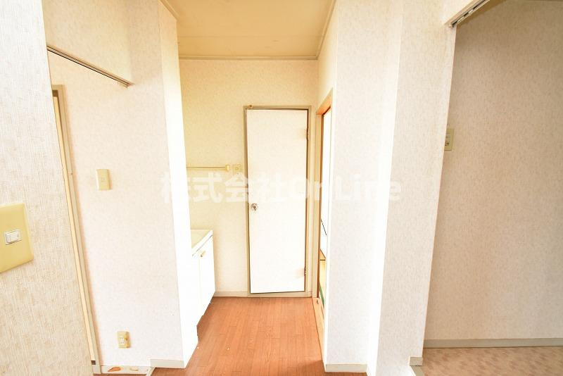 八尾市東山本町３丁目の賃貸マンションの内装