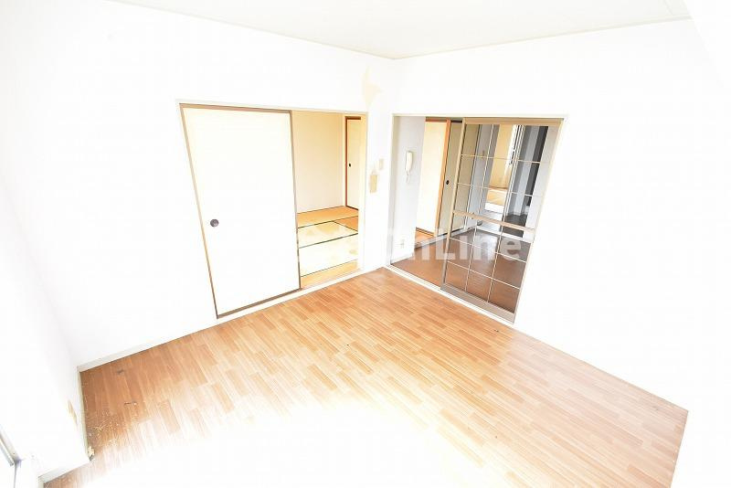 八尾市東山本町３丁目の賃貸マンションの内装
