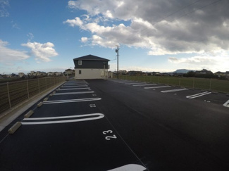 【駐車場】