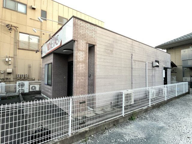 平手北テナントの外観
