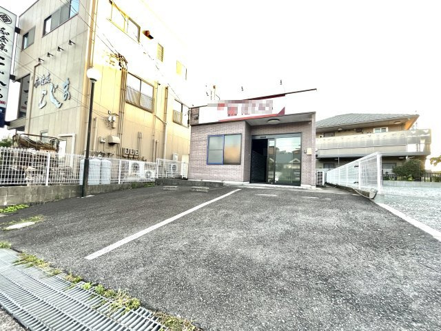 平手北テナント