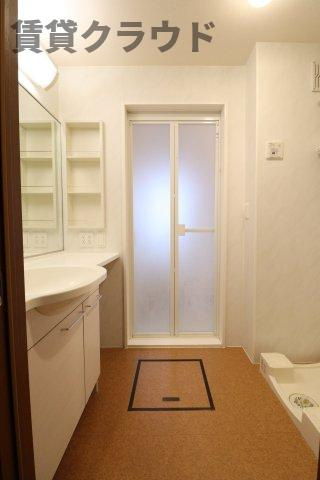 グリシーヌ 　フルールの洗面所|スペースが確保できる洗面所です